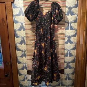 FARM Rio Black Sunburst Puff-Sleeve Maxi Dress